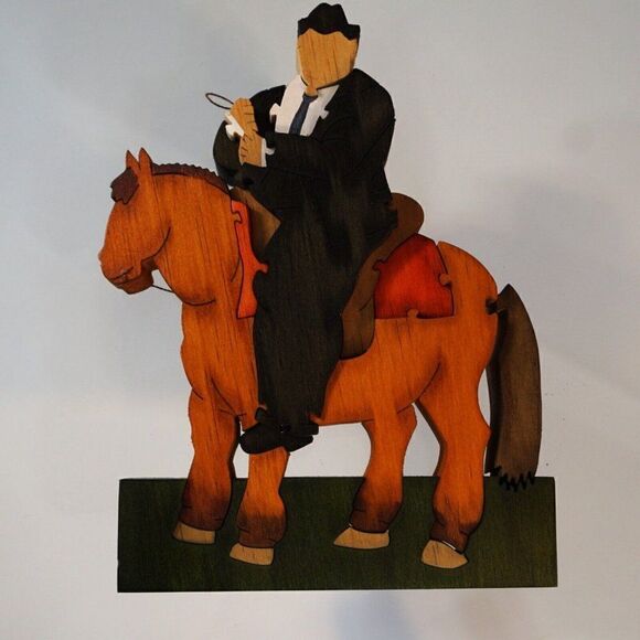 Fernando Botero Wood Puzzle Art Sculpture Man On A Horse Museum of Antioquia - Picture 3 of 9